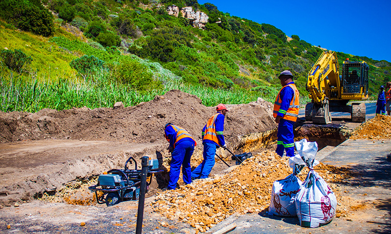 Laying of new sewer mains in Dido Valley 